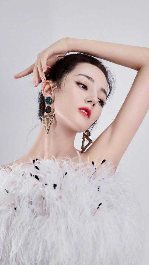 妄与她